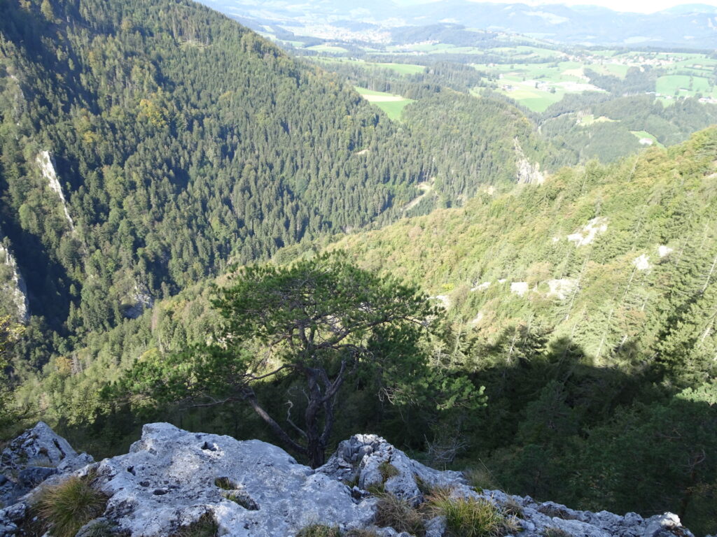 View down from <i>Rablgrat</i>