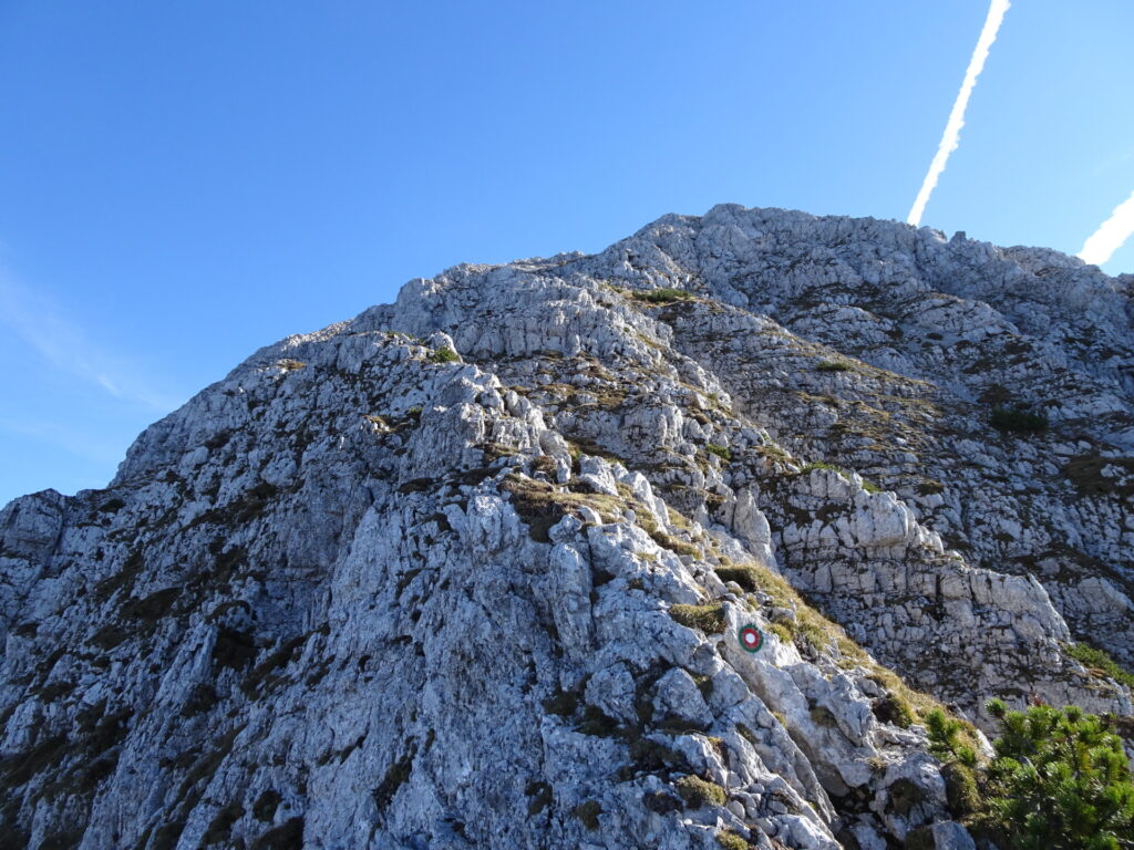 The upper part of the route is climbing terrain (UIAA I)