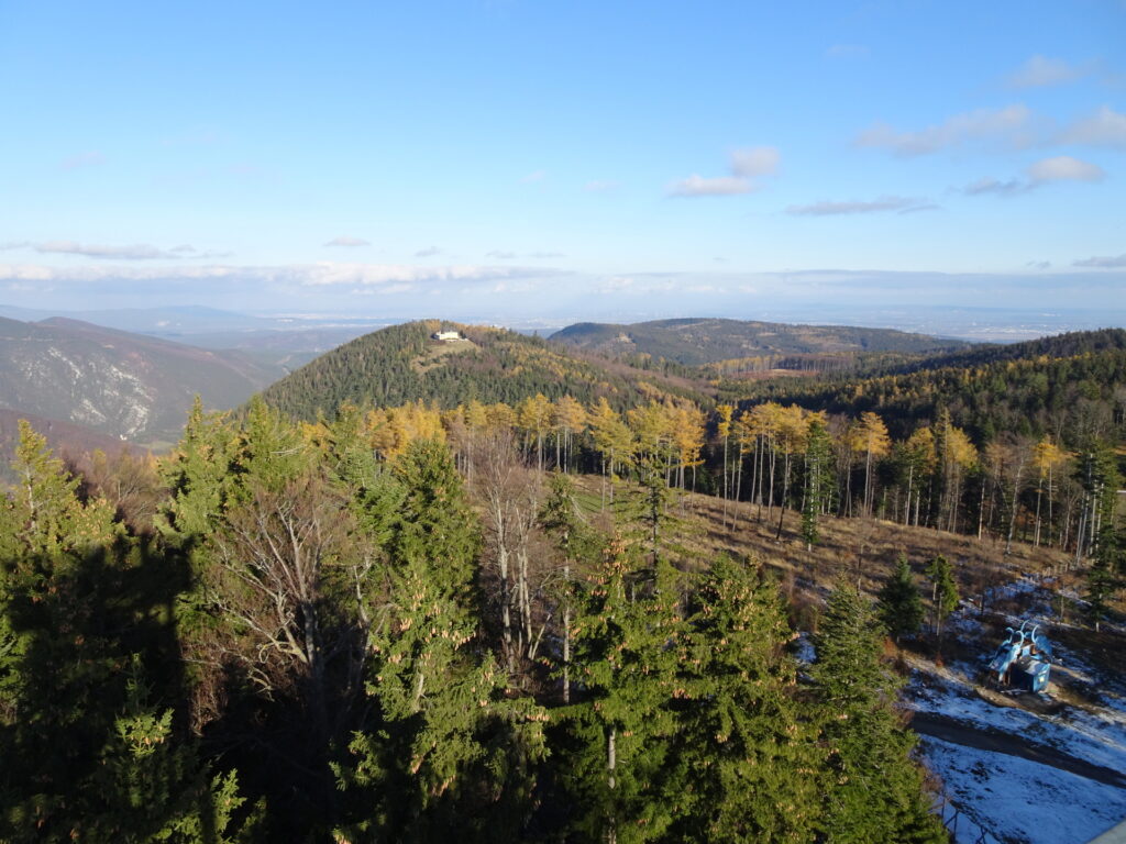 View towards <i>Waldeggerhaus</i> from the viewing platform