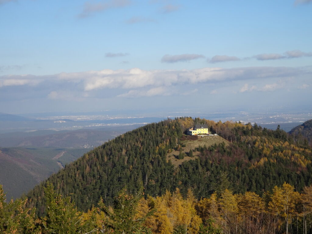 View towards <i>Waldeggerhaus</i> from the viewing platform