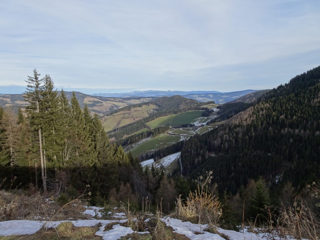 View from the trail back to <i>Stoakoglhütte</i>