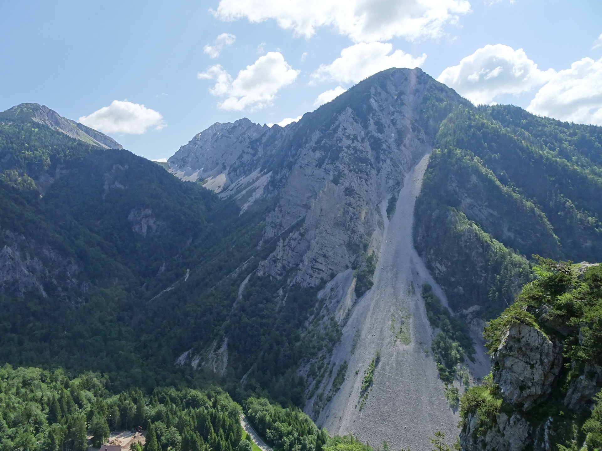 Amazing view from the <i>Bornova pot</i> trail
