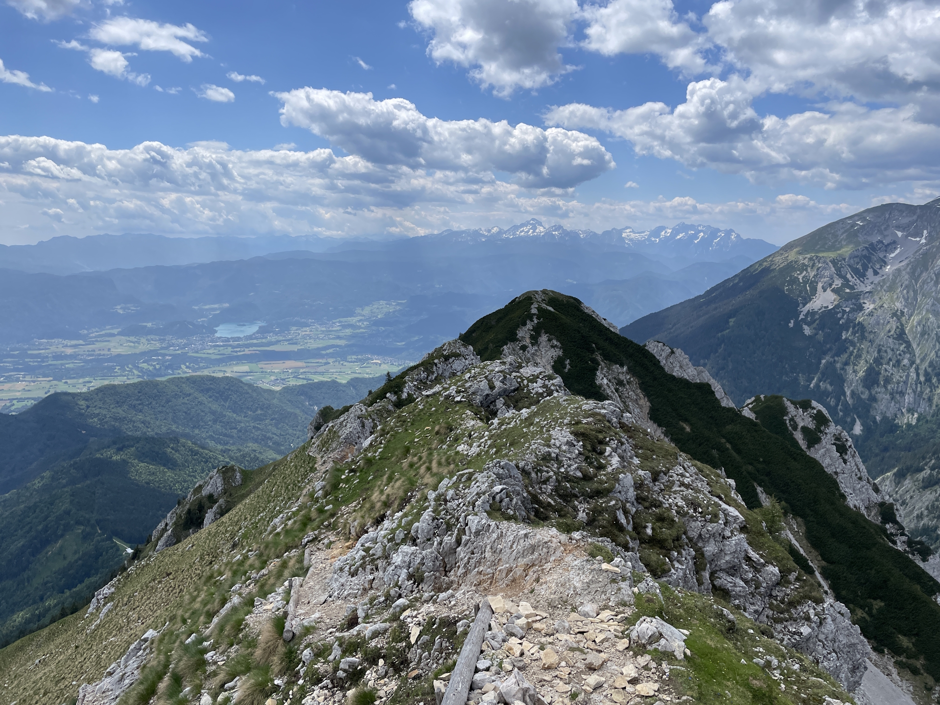 Descending from <i>Veliki vrh (Begunjščica)</i>