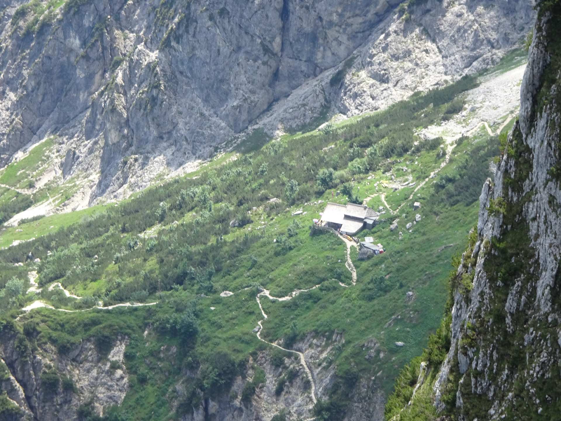 View down to <i>Toni-Lenz Hütte</i> from <i>Geiereck</i>