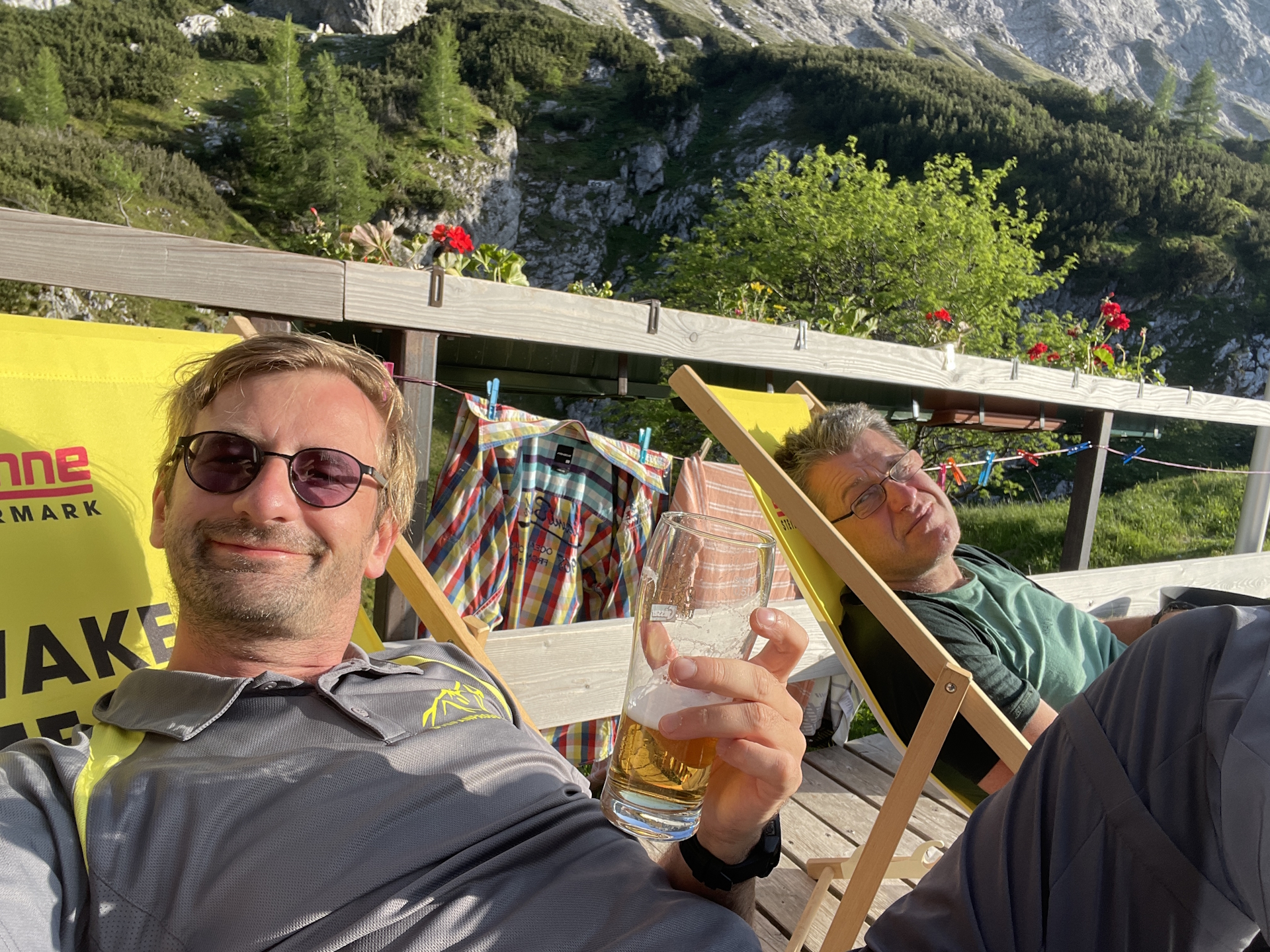 Enjoying the sunshine at the terrace of <i>Voisthalerhütte</i>