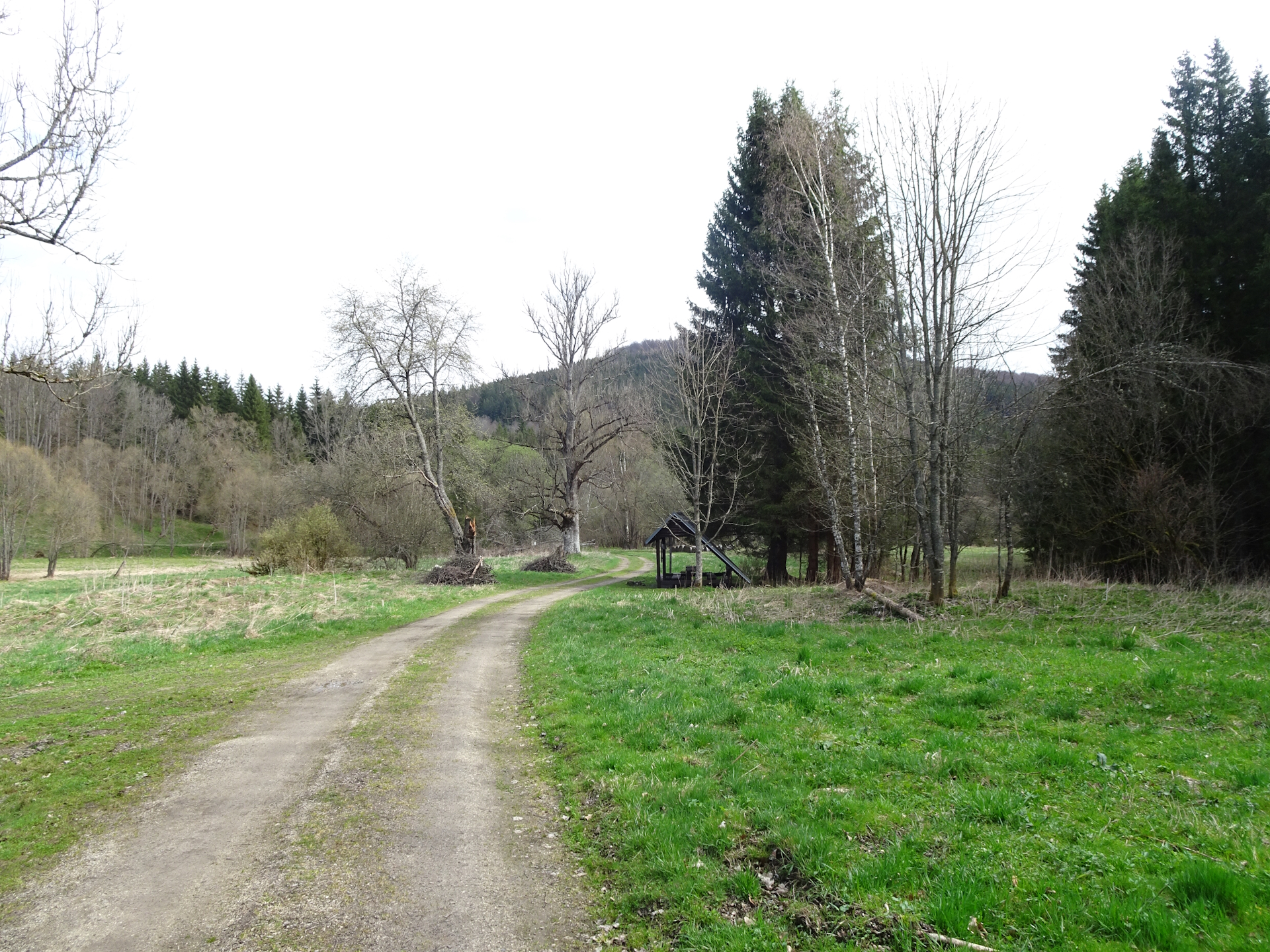 View back to the <i>Stribne Hute</i> (rest area)