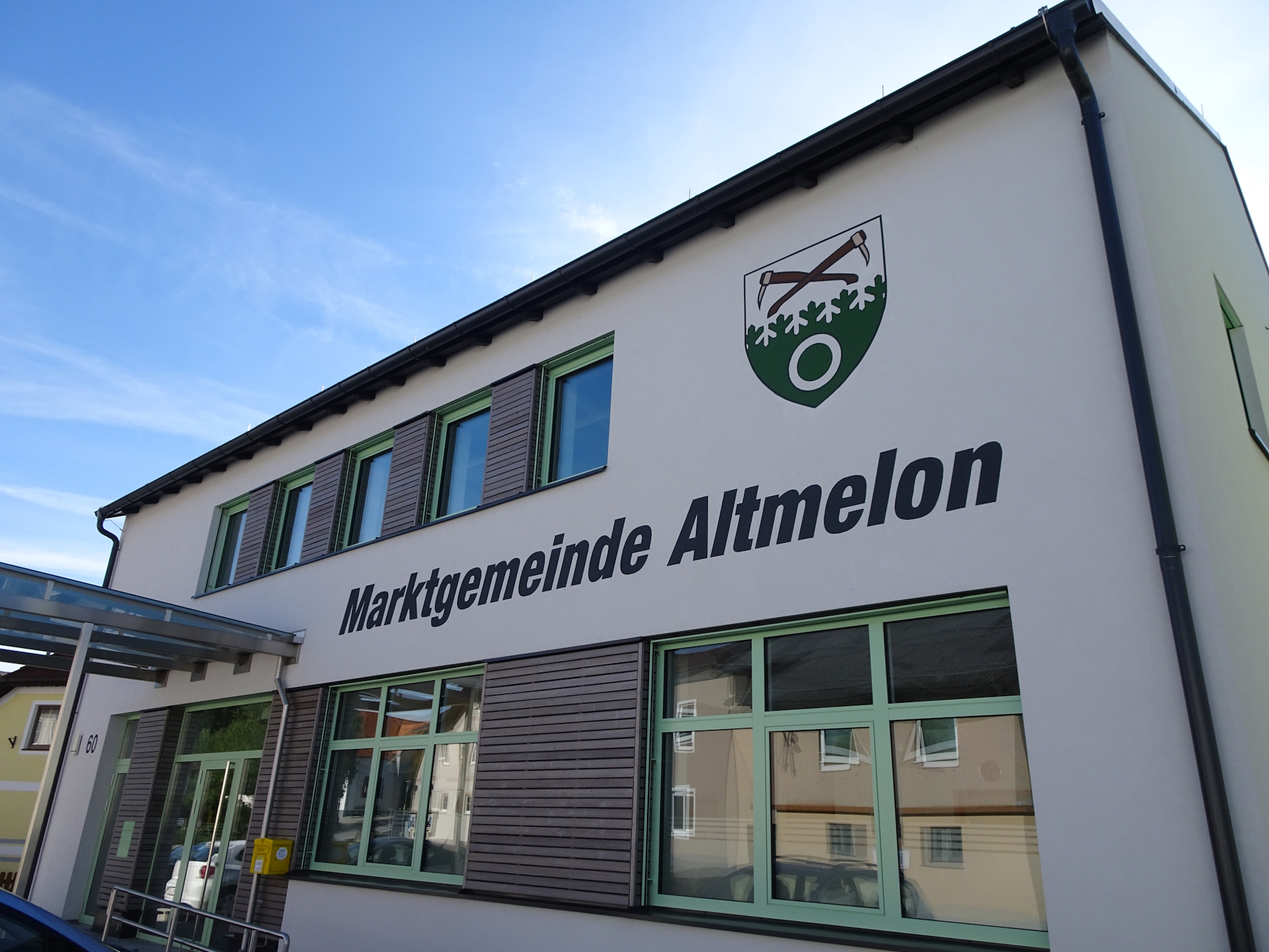 Starting at the municipal office in <i>Altmelon</i> (Checkpoint)