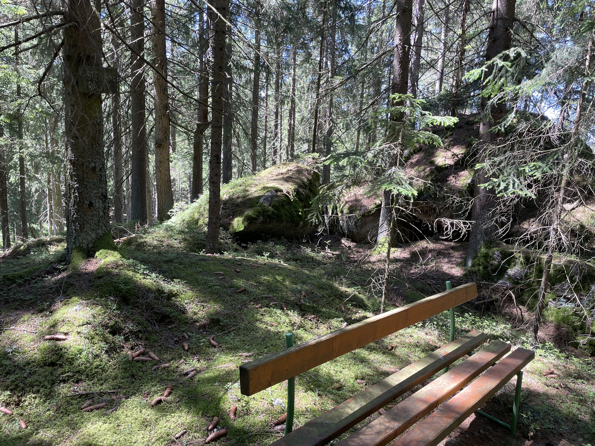 Finally a bench in cool shadow after the <i>Steinerne Rast</i>