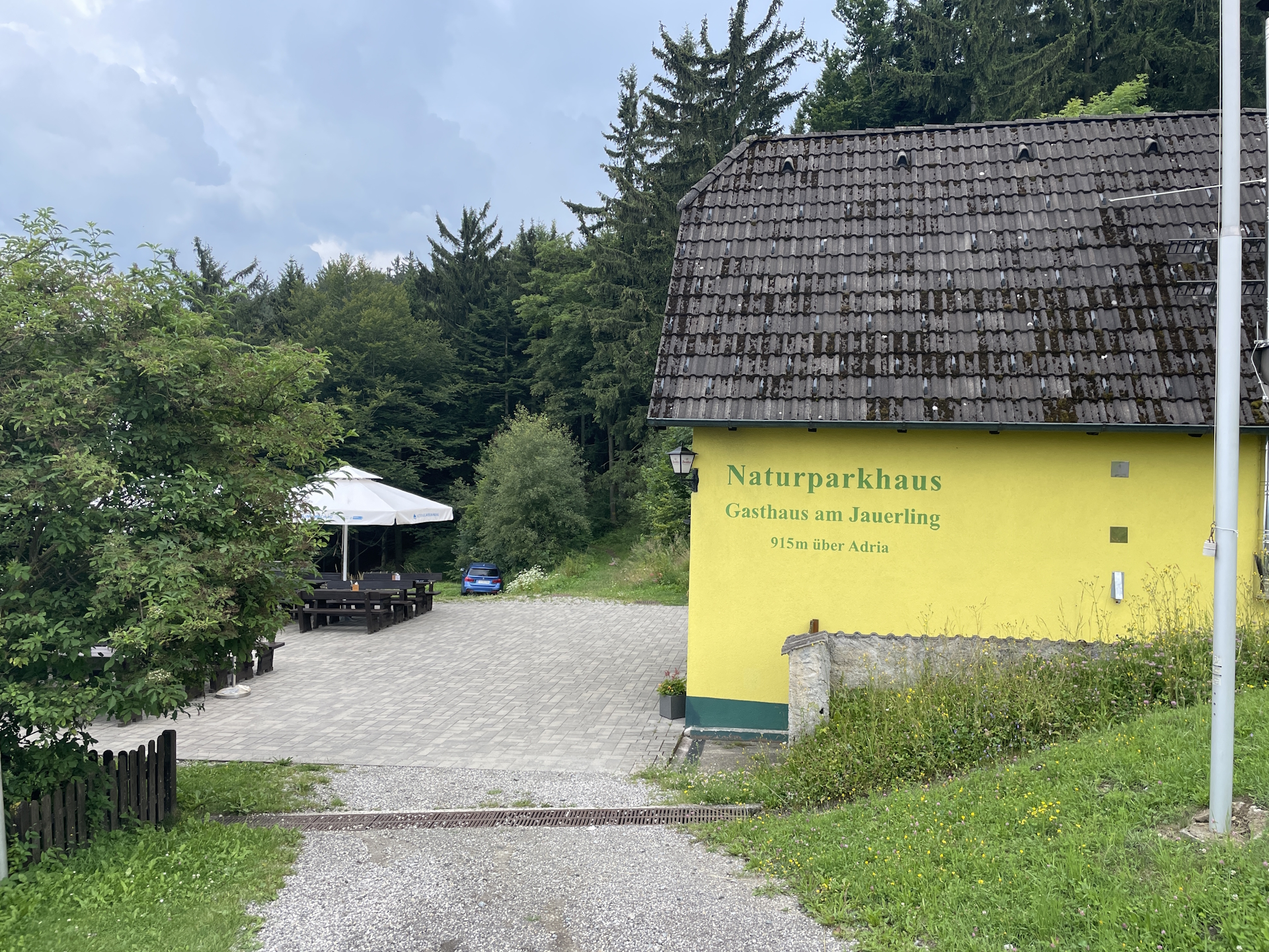 Bypassing the <i>Naturparkhaus</i>