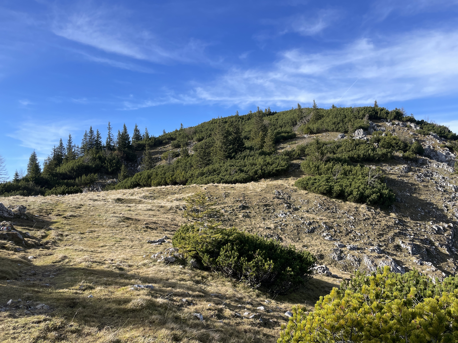 On the trail up to <i>Tonion</i>