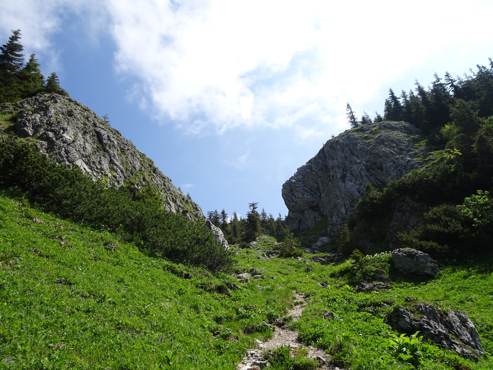 Passing through impressive rocks
