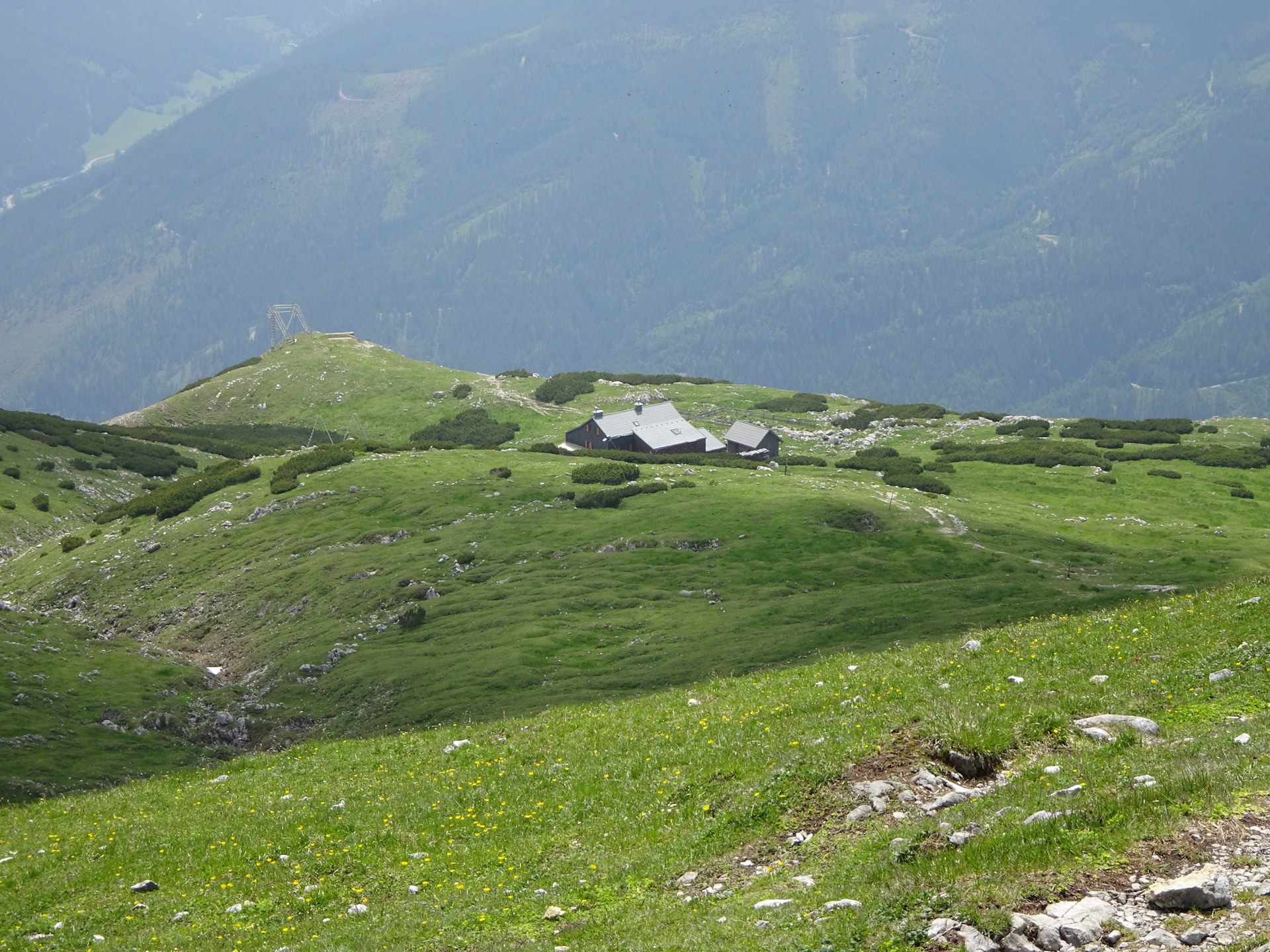 The <i>Graf-Meran Haus</i> seen from the <i>Hohe Veitsch</i>