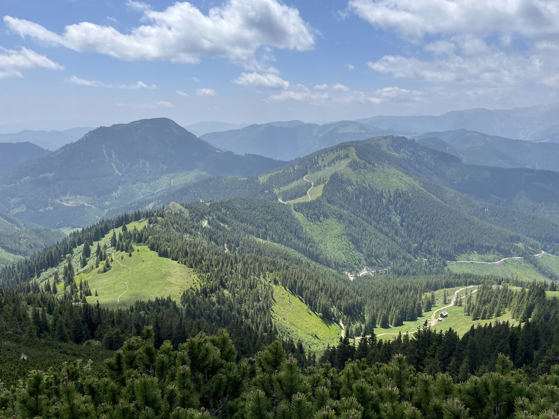 View down to <i>Bärentalalm</i> (right)