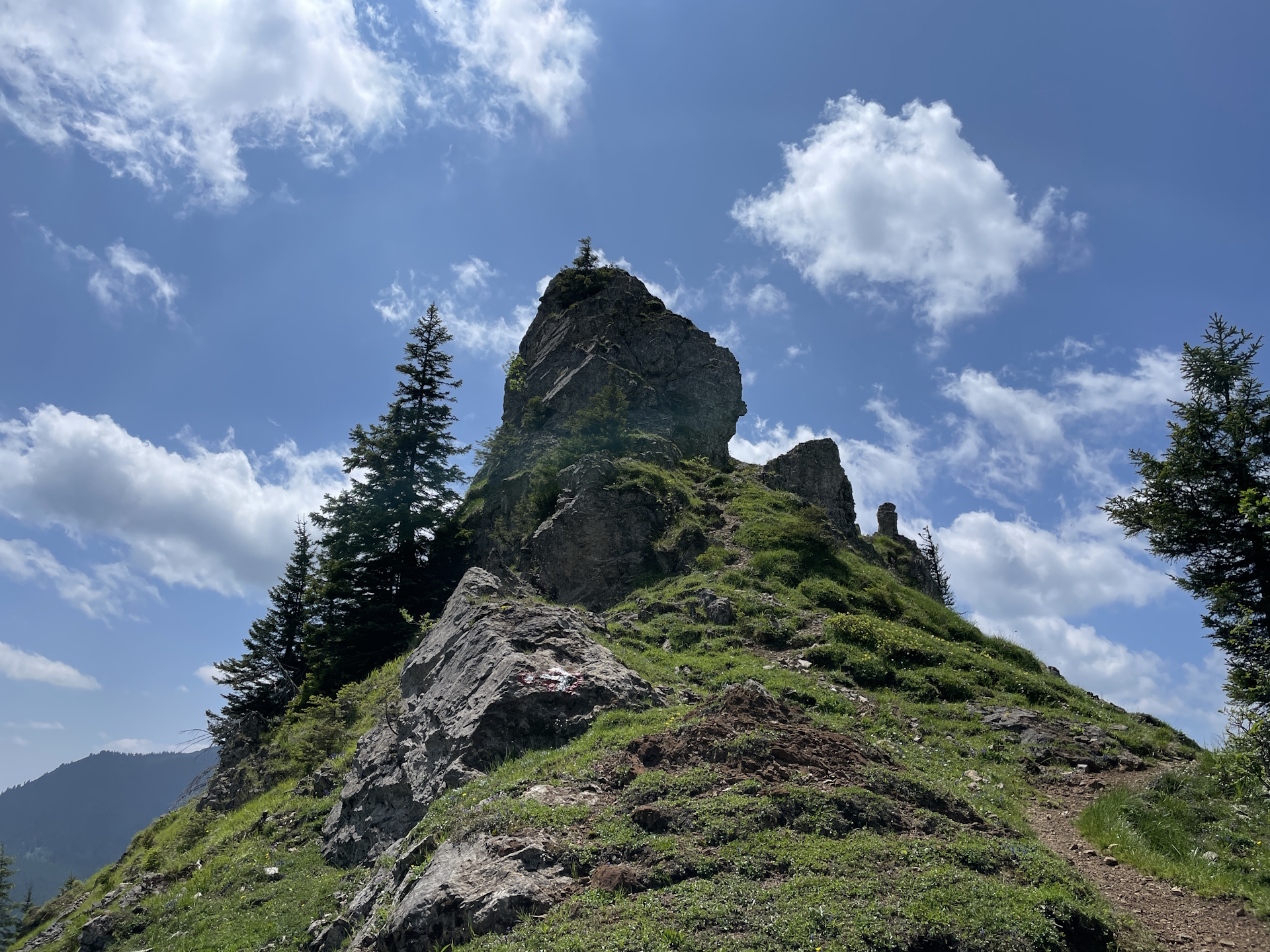 Interesting rock that allows some bouldering :)