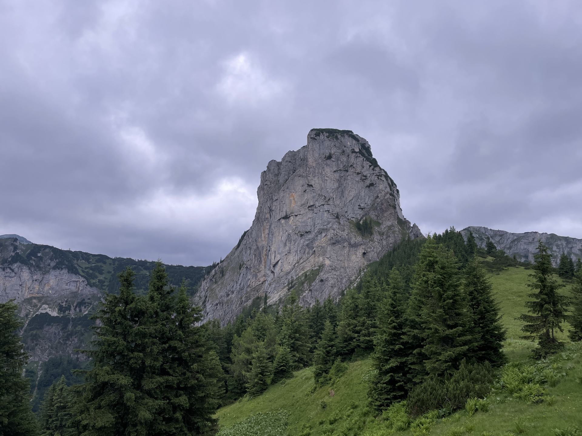 Leaving the <i>Frauenmauer</i> behind