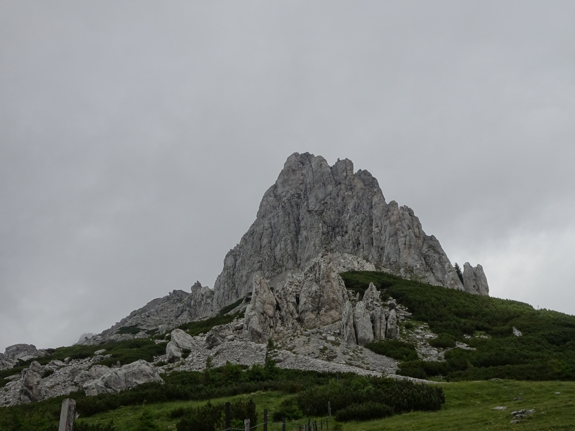 The <i>TAC Spitze</i> seen from <i>Hirscheggsattel</i>