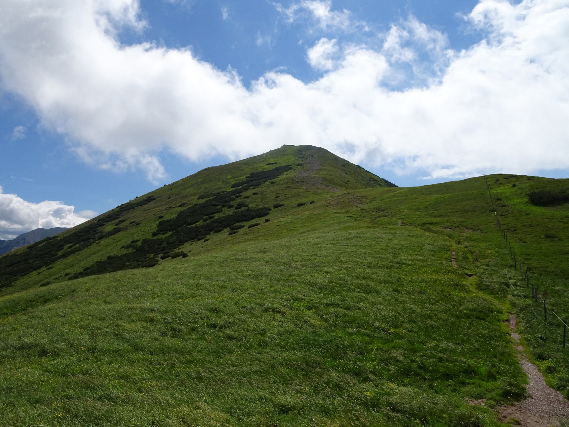 The wrong trail up to <i>Polster</i>