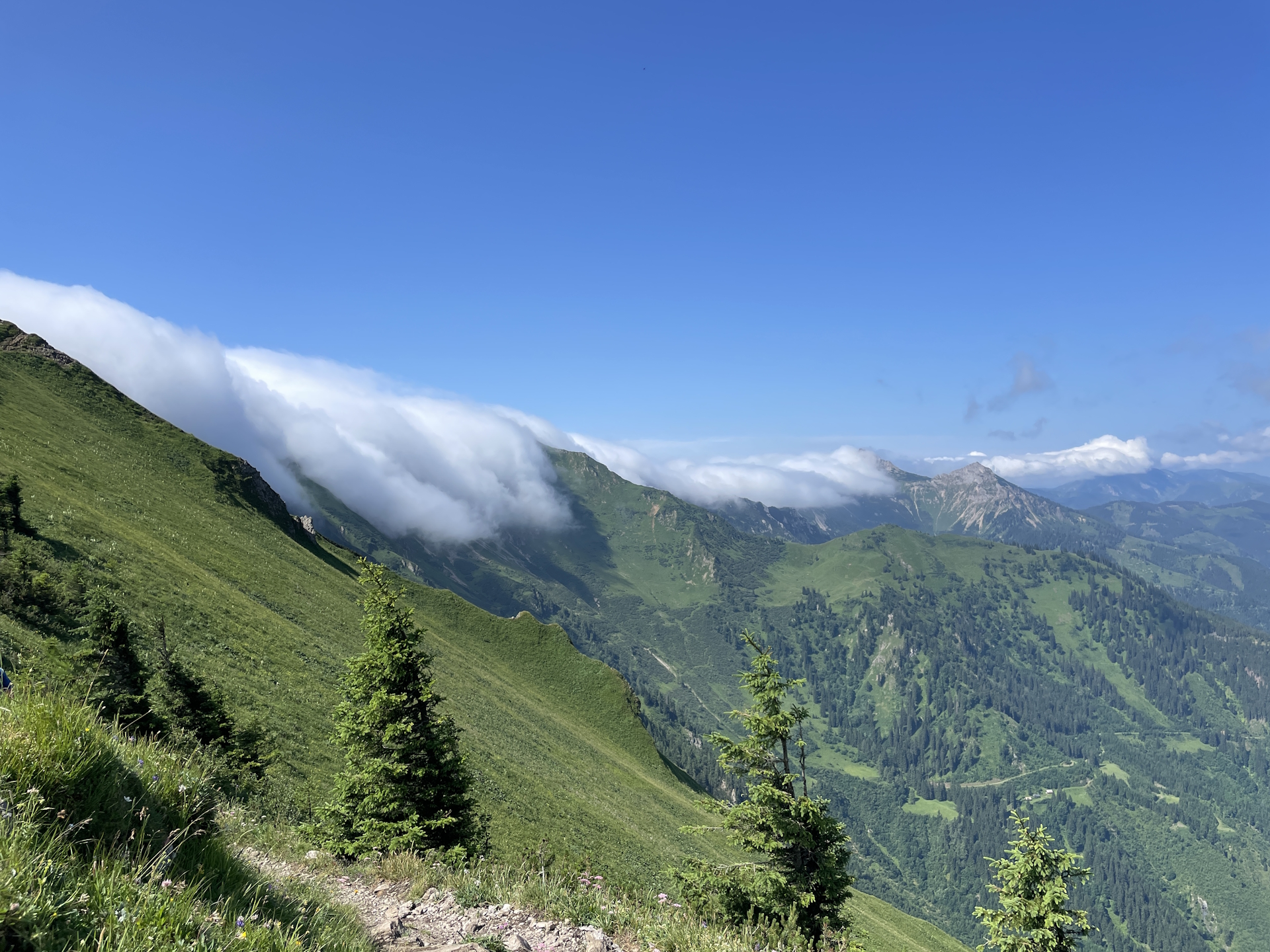 Scenic and dramatic view from the trail up to <i>Reichensteinhütte</i>