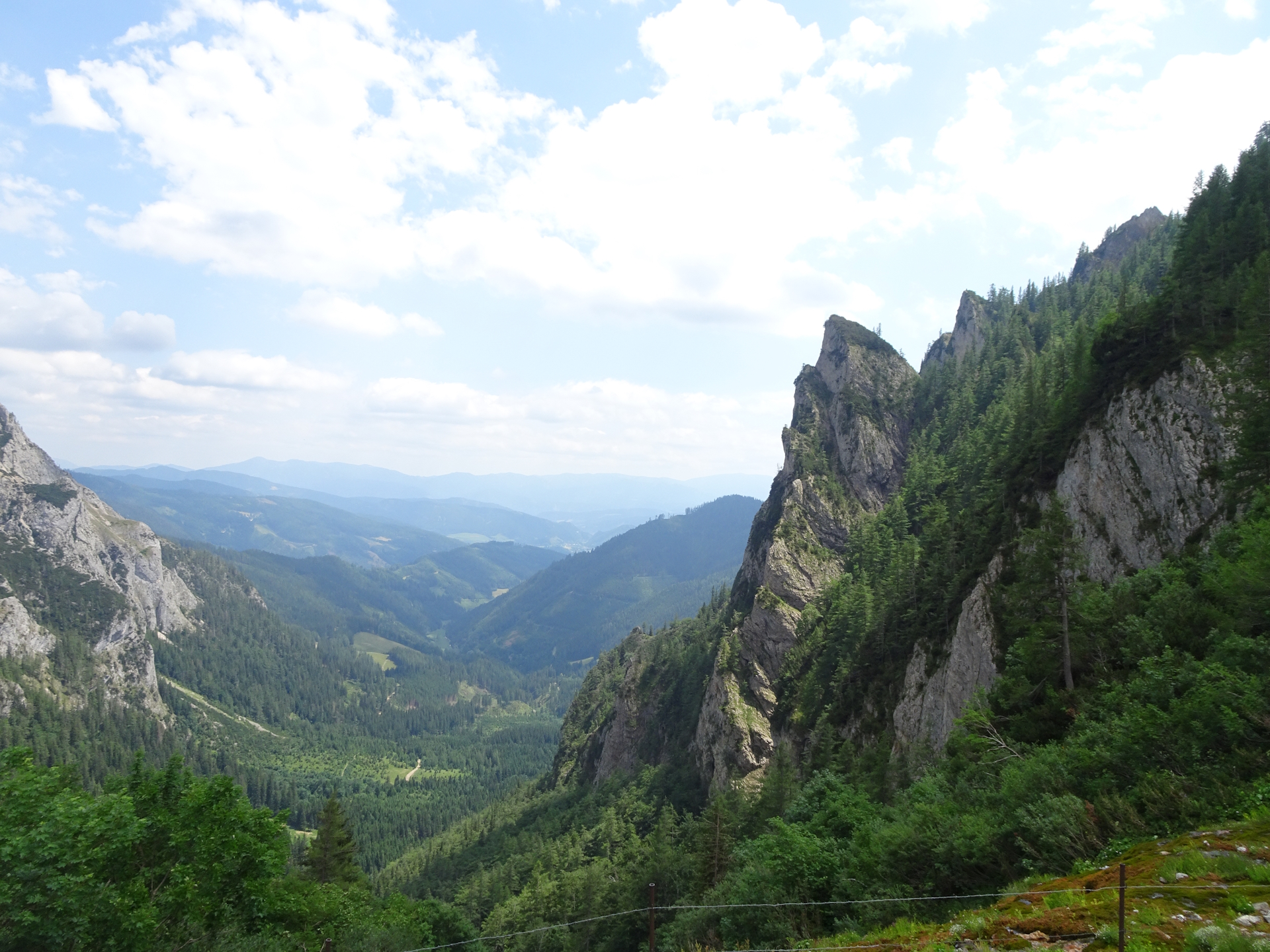 View down from the <i>Krumpbachfall</i>