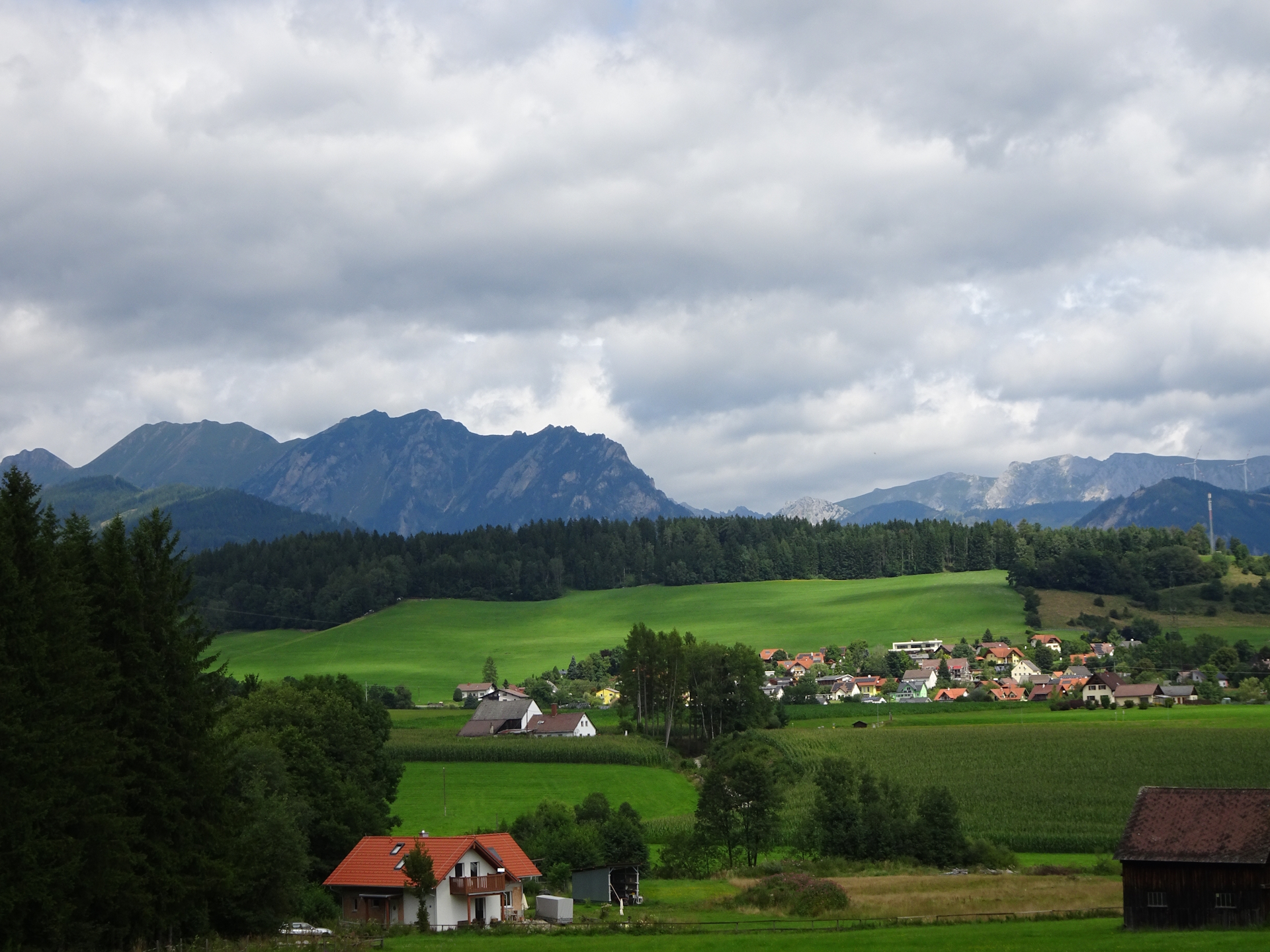 View back to <i>Obergausendorf</i>