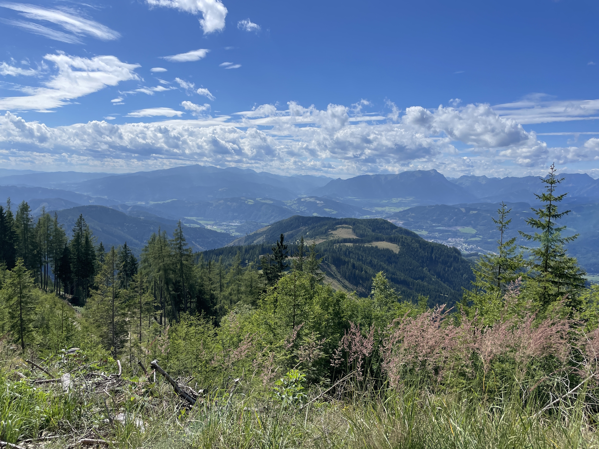 Impressive view from the trail up to <i>Mugel</i>