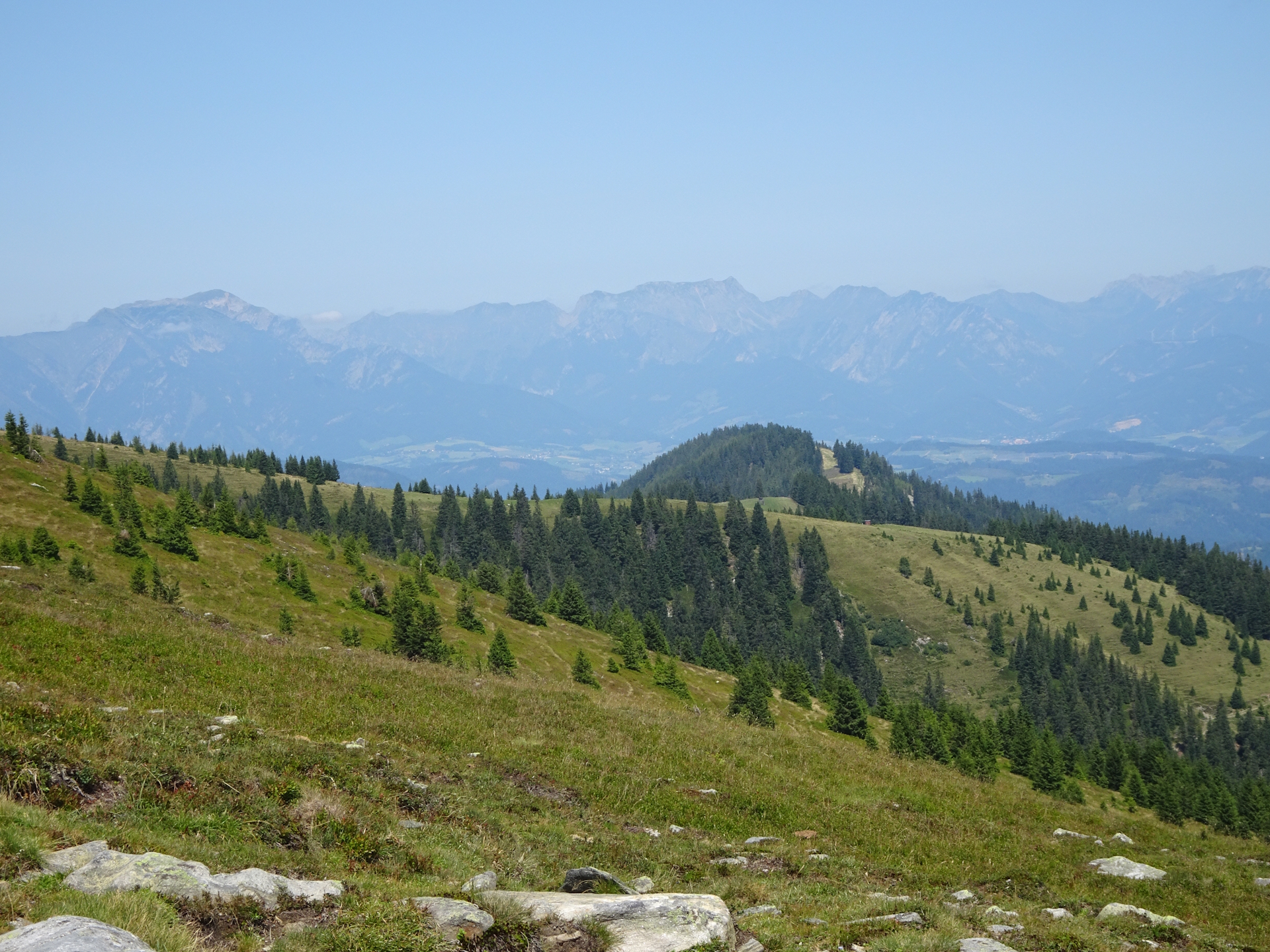 Scenic view from the trail up to <i>Lärchkogel</i>