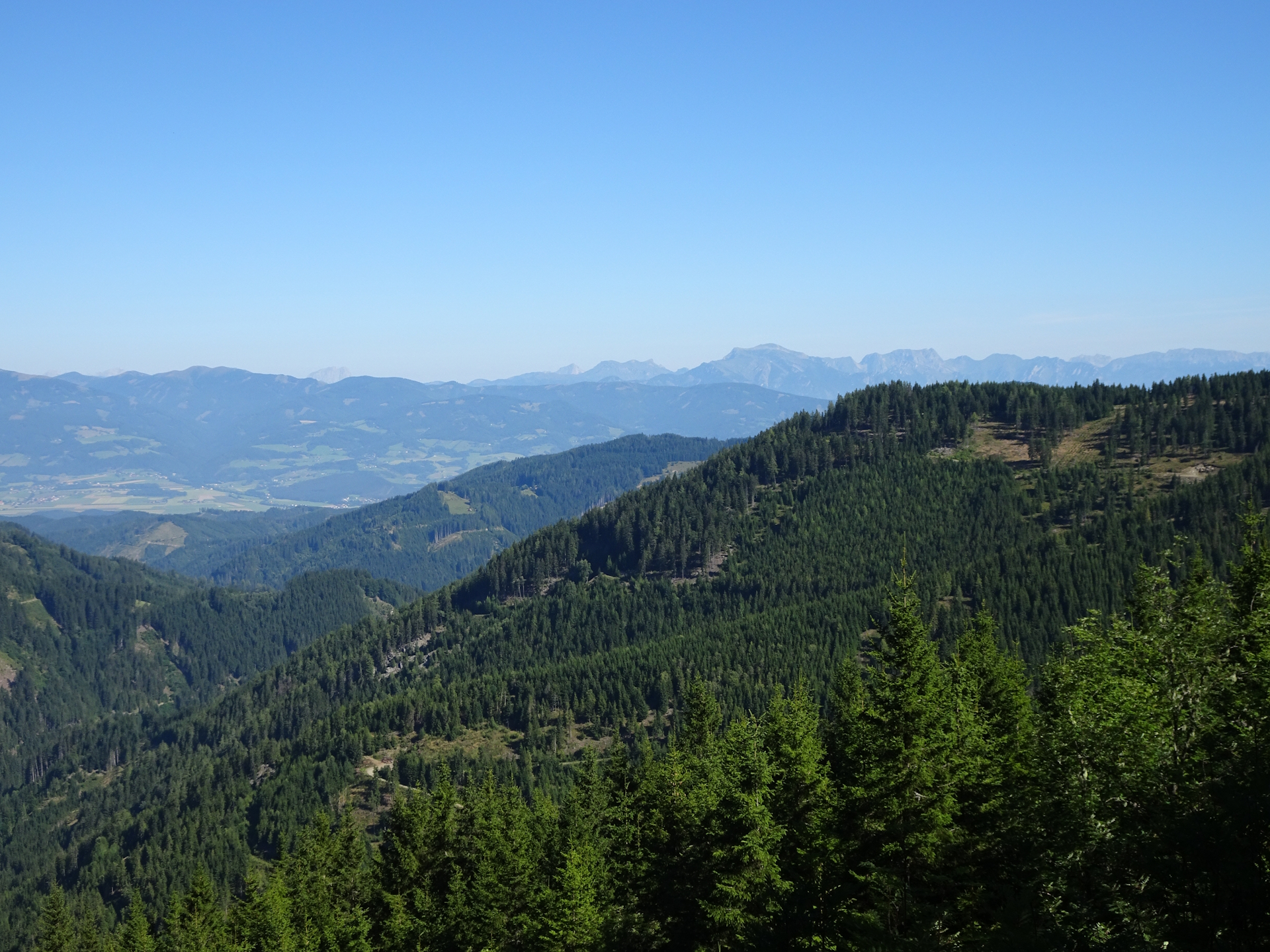 Amazing distance view from the trail towards <i>Gaberl</i>