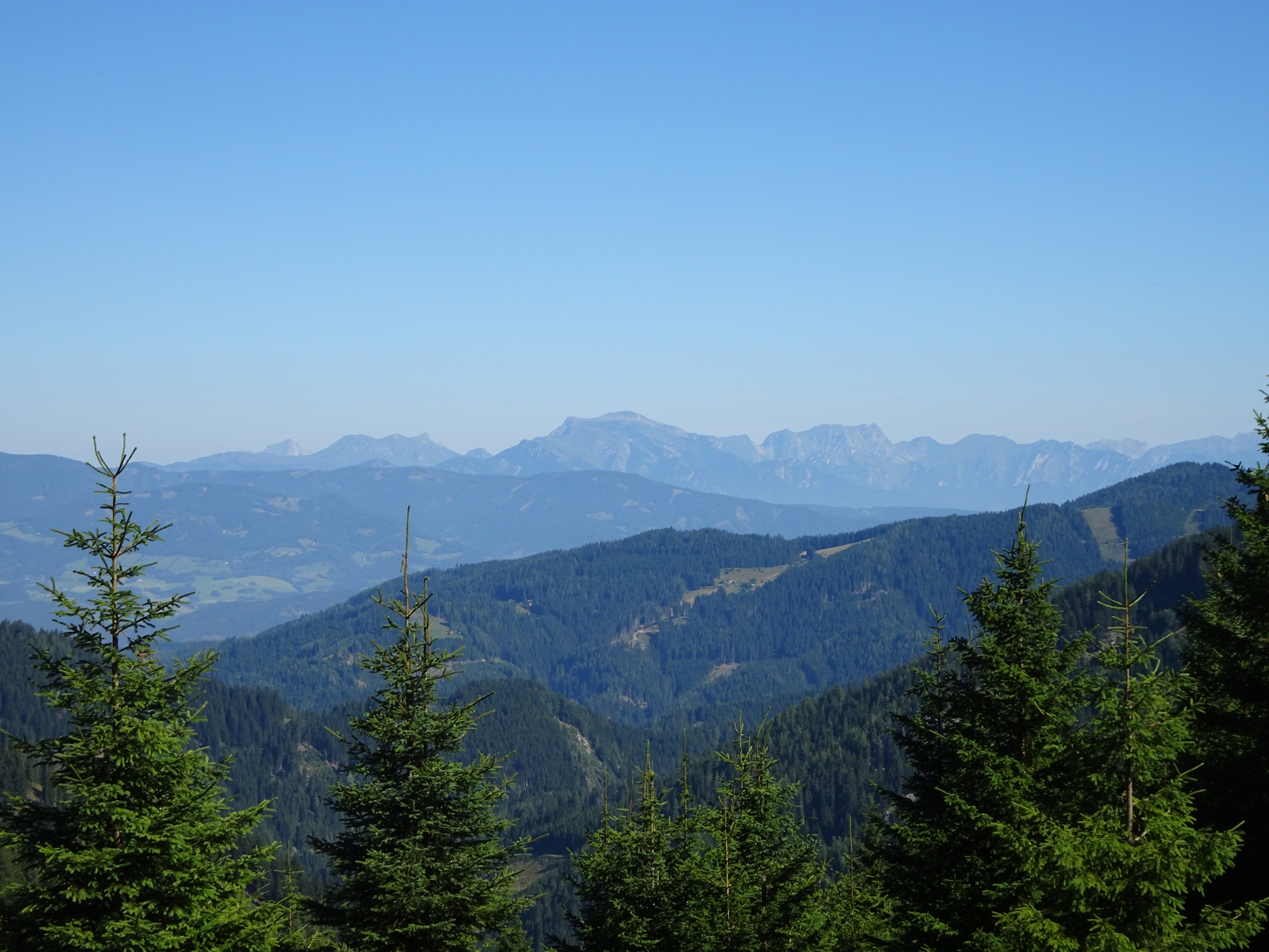 Distance view from the trail towards <i>Gaberl</i>