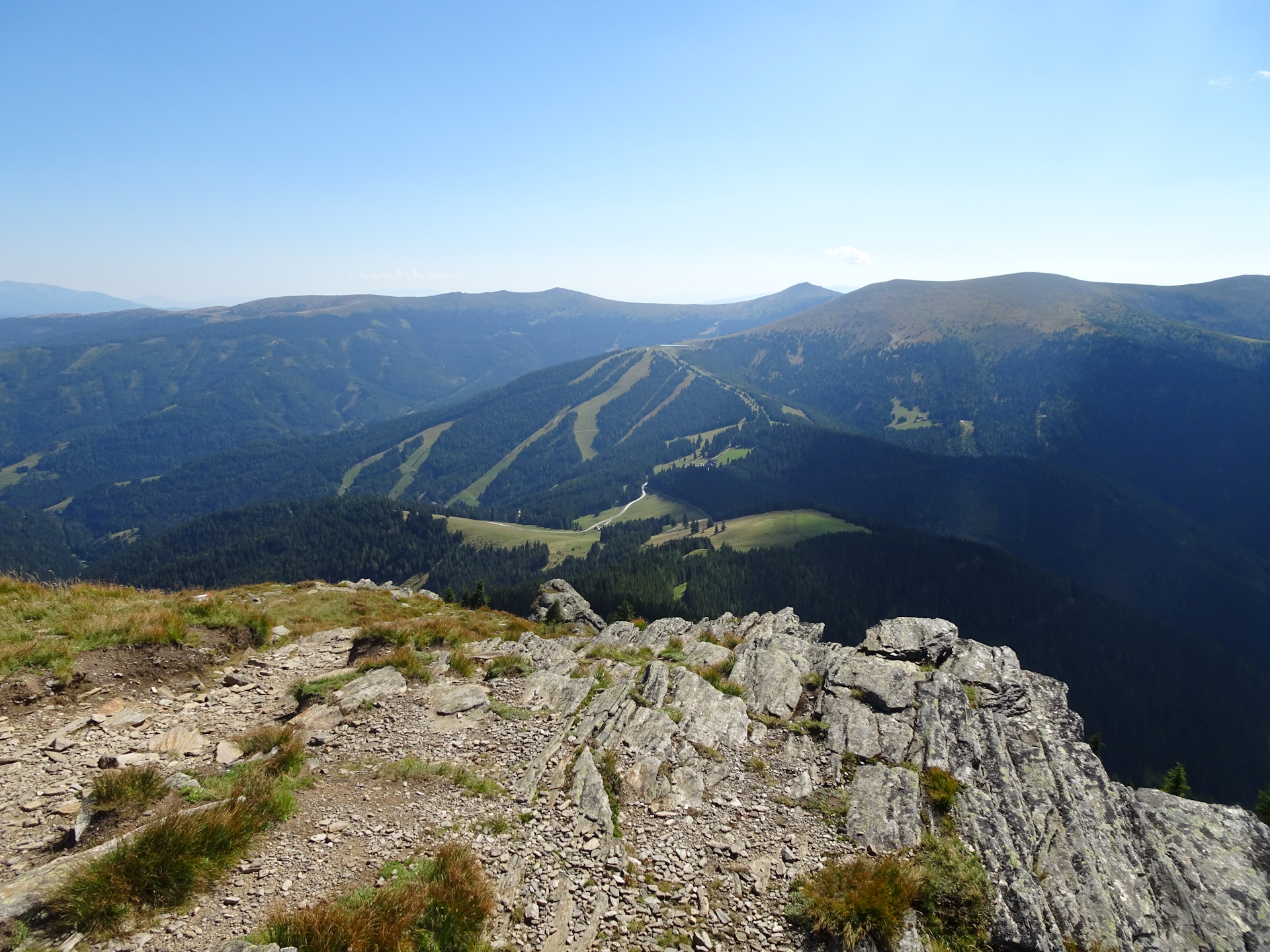 View towards the next stage from <i>Rappoldkogel</i>