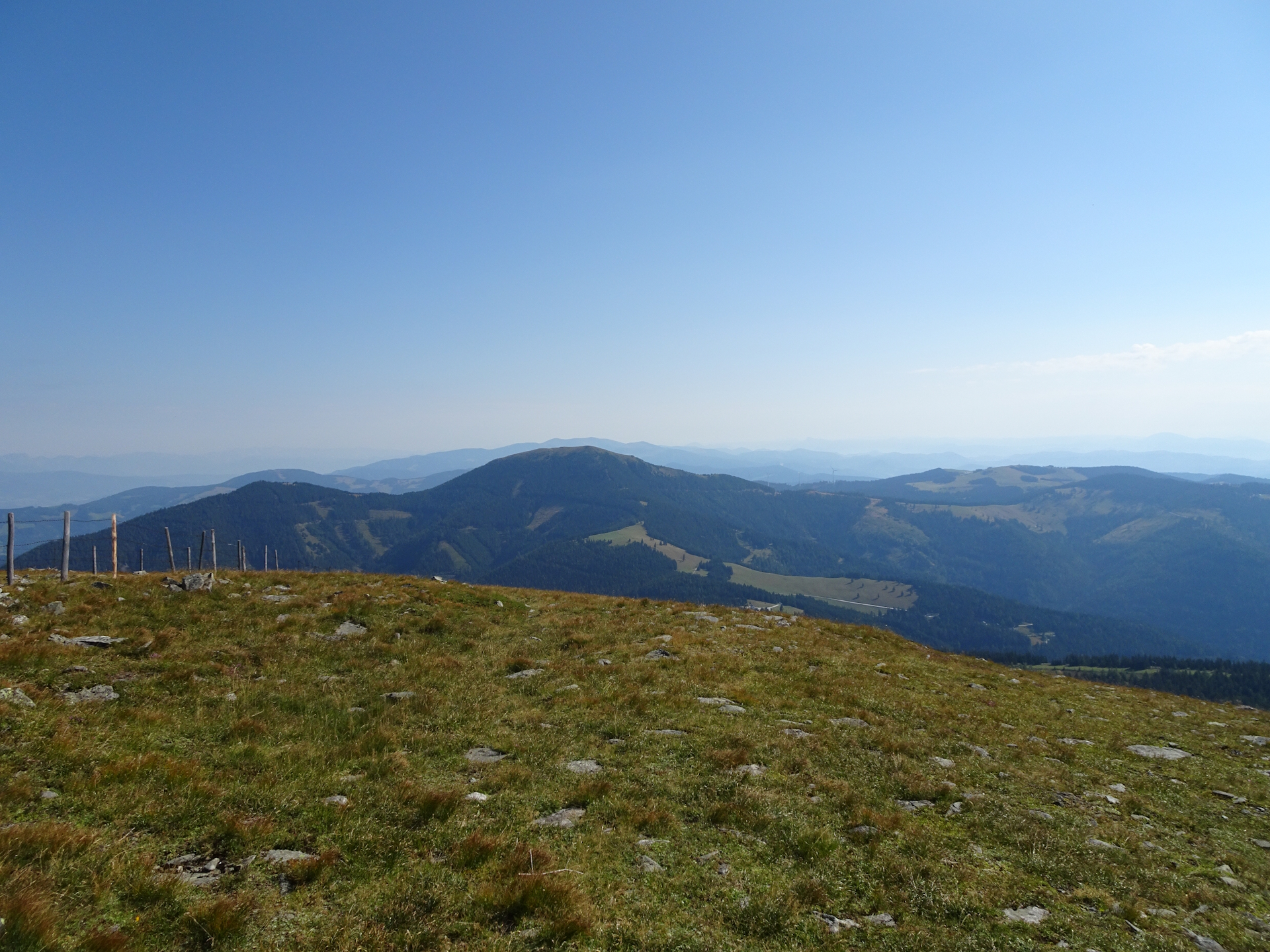 View back to <i>Salzstiegelhaus</i> from the wind generator
