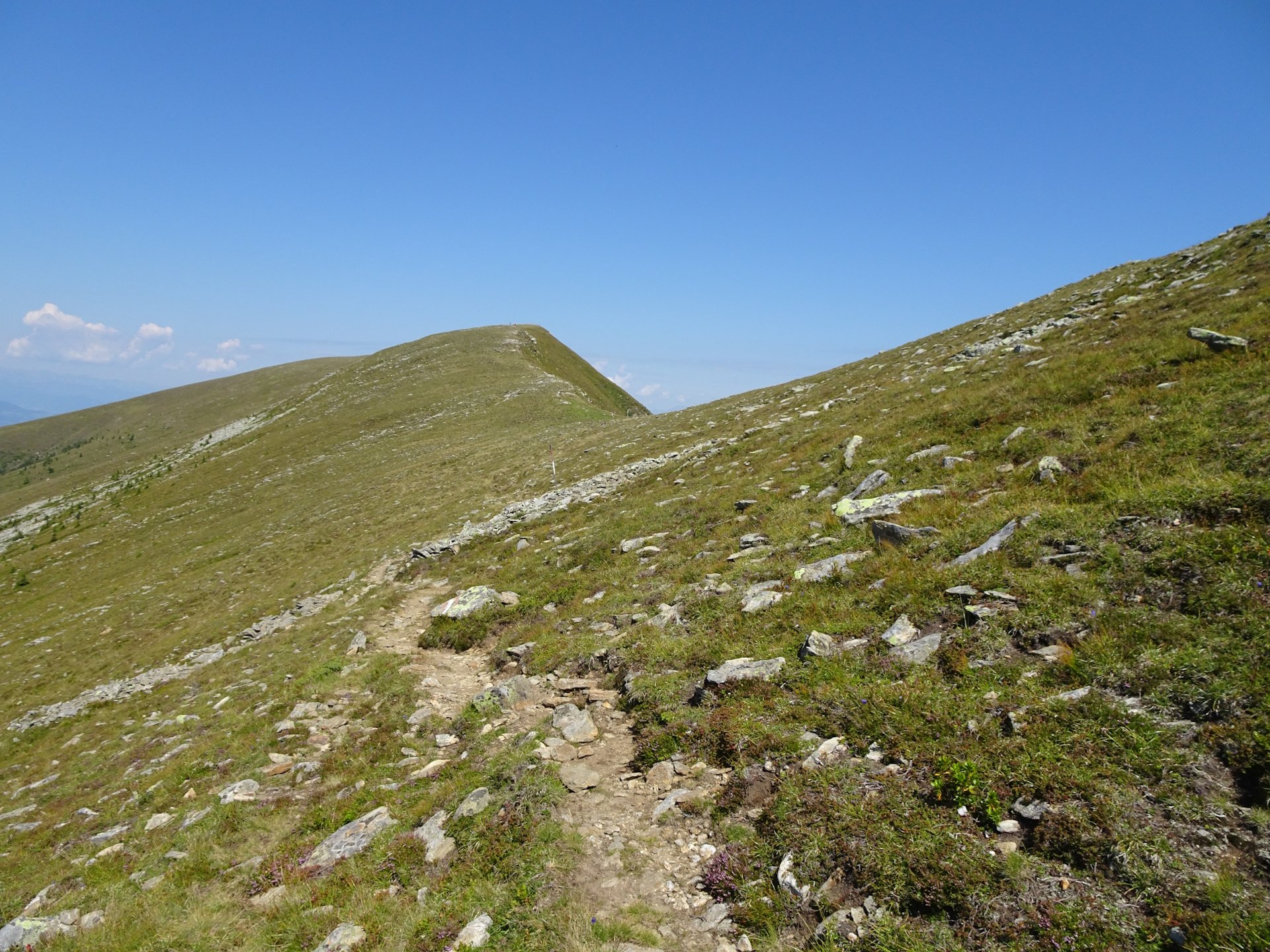 Looking back to the crossing to bypass <i>Ameringkogel</i>