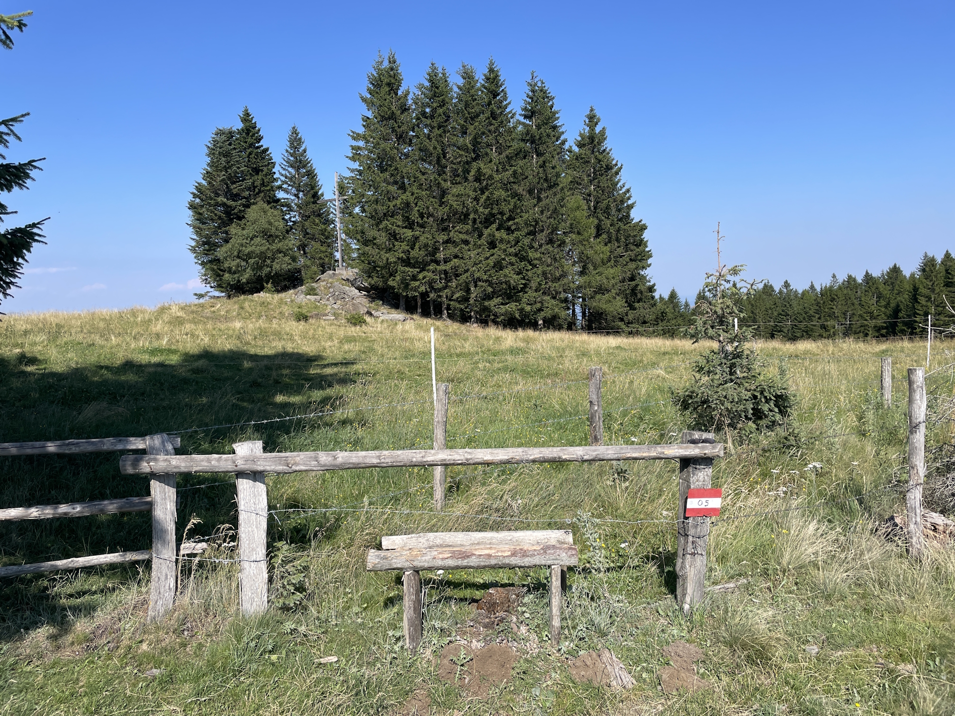 One of the two shortcuts (avoiding the dusty street)