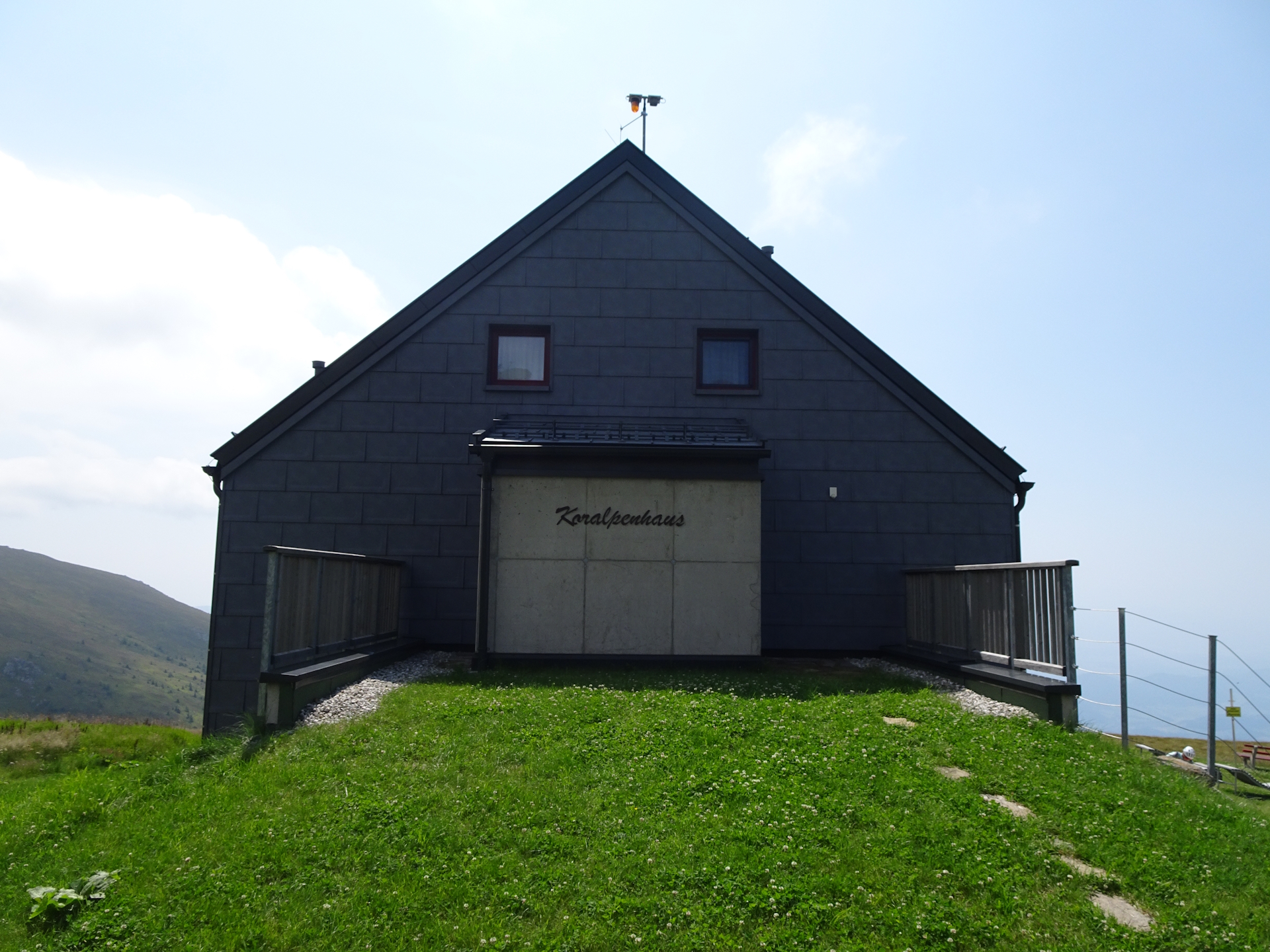 Leaving the <i>Koralpenhaus</i> after a nice break