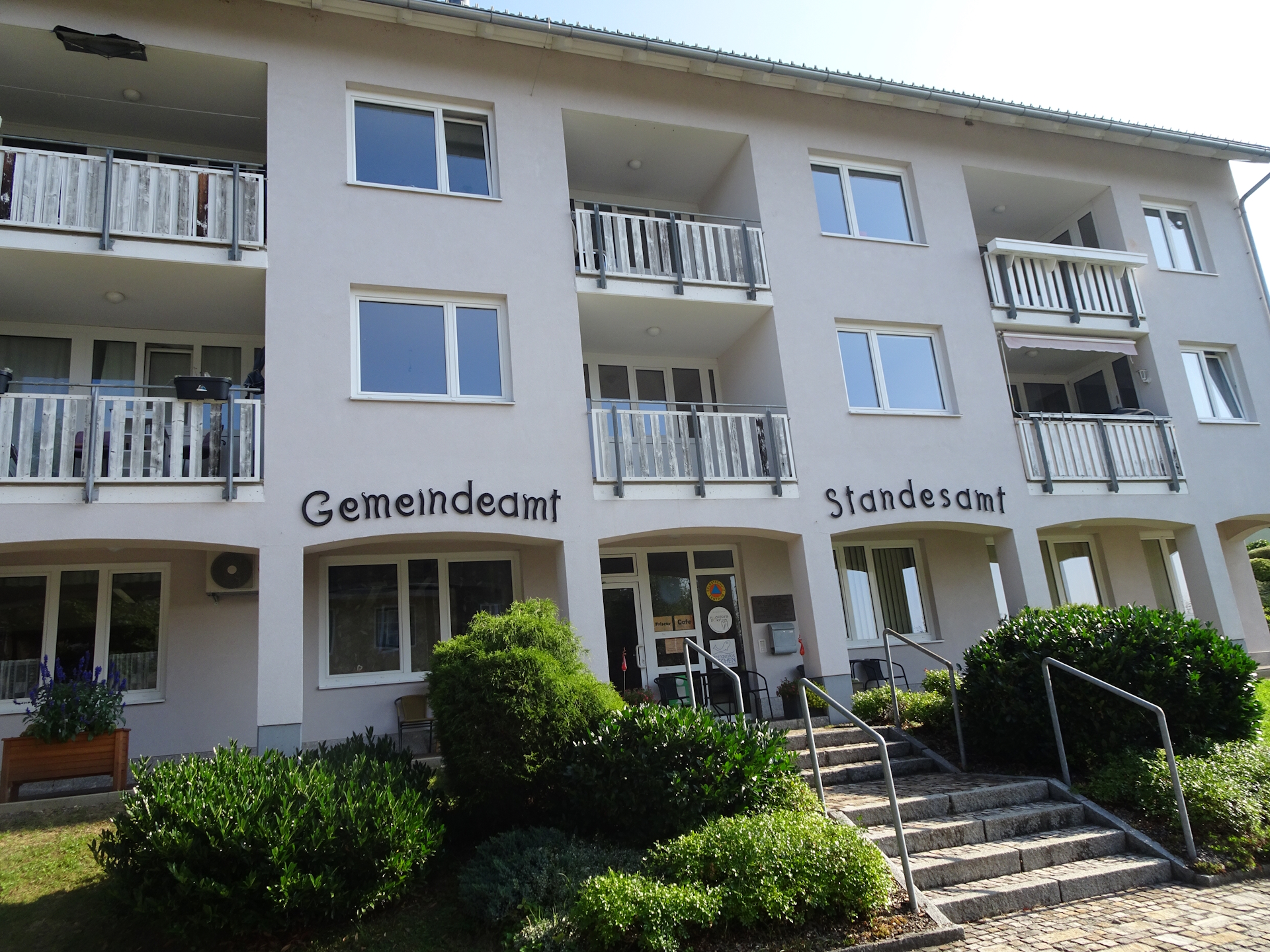 Get your stamp in the café of the former <i>municipal office</i> in <i>St. Oswald</i>